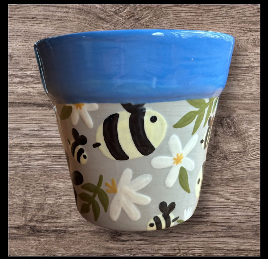 Bumblebee Flower Pot