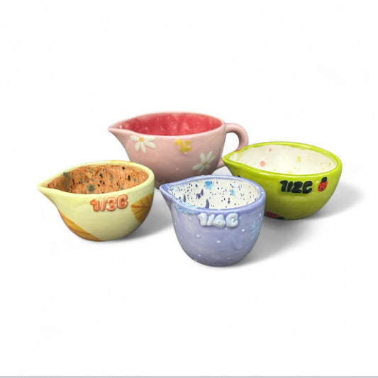 Four Seasons Measuring Cups