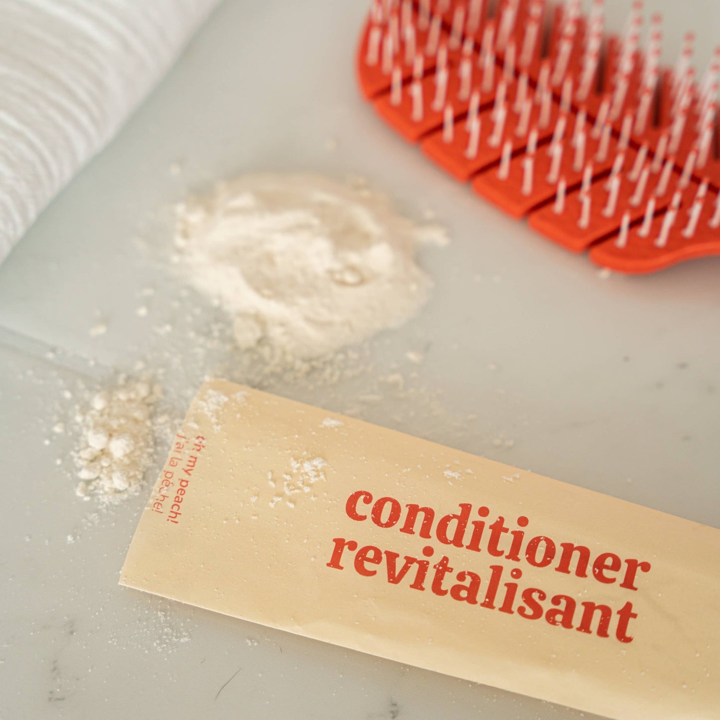 Hydrating Conditioner (Powder to Gel) "Oh My Peach" Scent